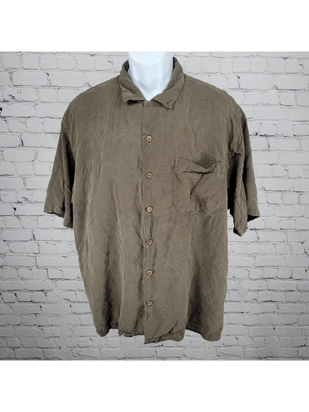 Tommy Bahama Brown 100% Silk Palm Tree Hawaiian Button Up Shirt Size Large L